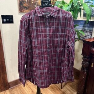 Banana Republic luxe flannel “Camden fit” size large in GUC
